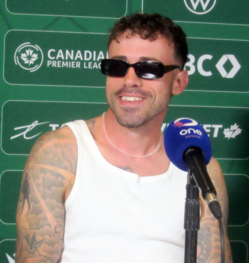 Деннис Саланович